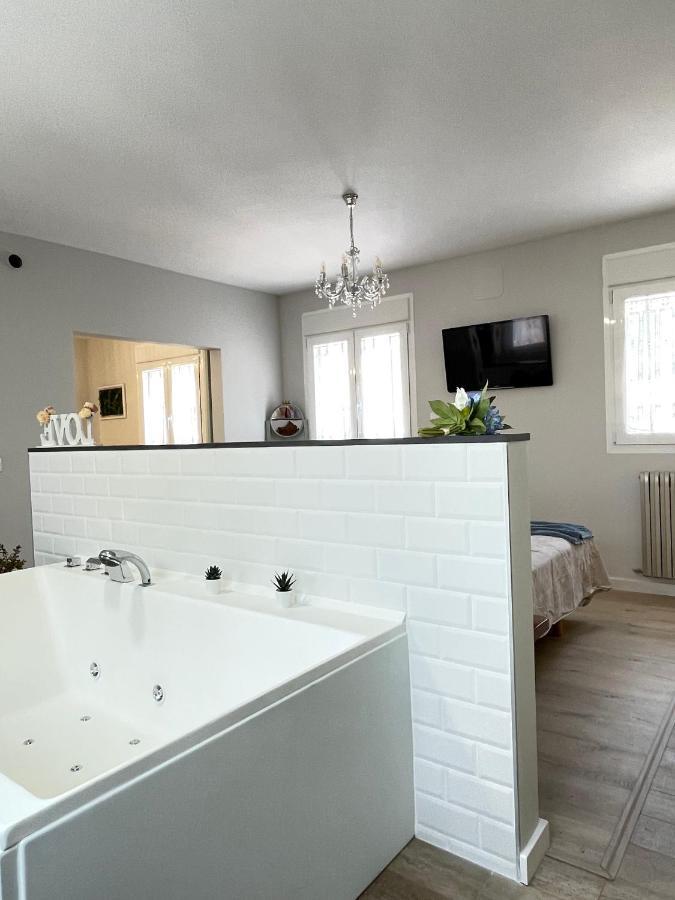 Apartamentos La Somera Alhama de Aragón Екстериор снимка